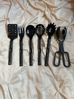 New Set 6 Black Kitchen Tools
